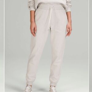 Lululemon Scuba High Rise Jogger Sparkle in White Size 10